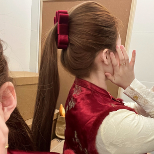 红气养人 本命年过年马尾夹发夹 新年红丝绒蝴蝶结香蕉夹2026新款