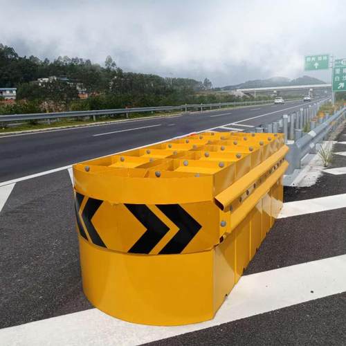 可导向防撞垫高速公路匝道岔口隧道防撞TS级路口减震缓冲应急护栏