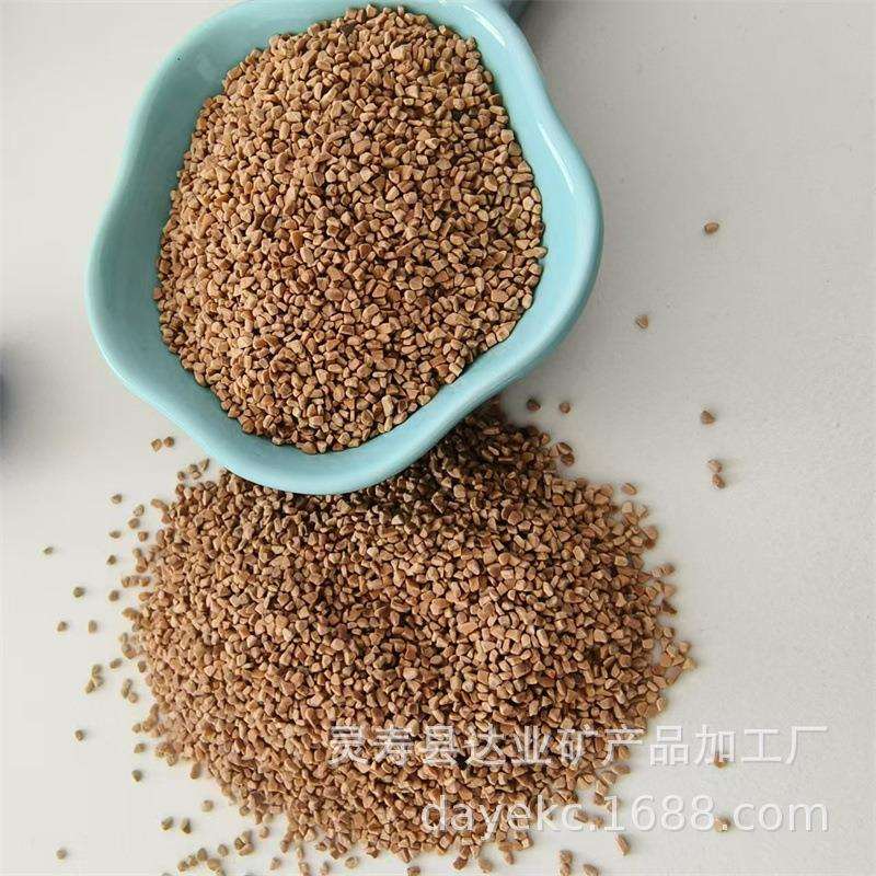 核桃壳磨料滤料喷砂除锈研磨抛光汽车积碳用核桃砂芦丁鸡垫料厂家