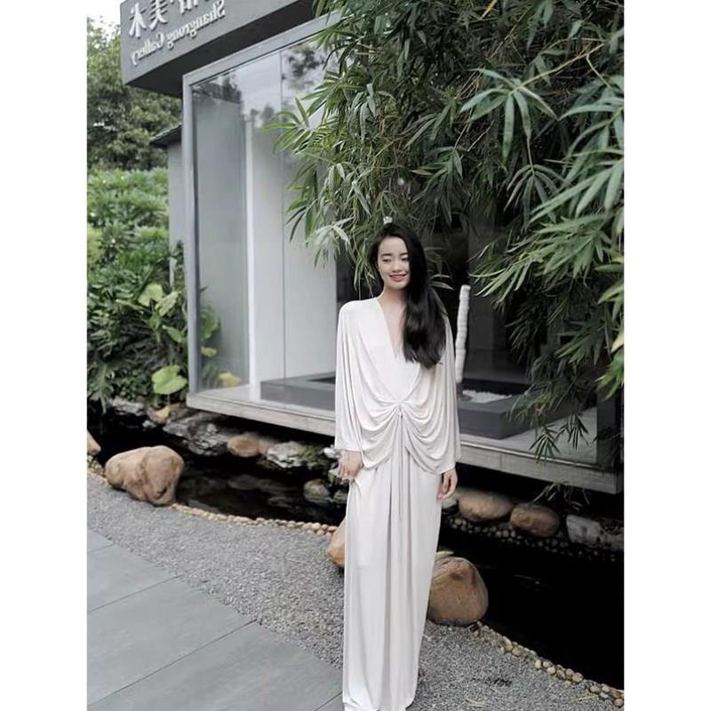 法式小众设计感重工抽褶高端精致小礼服别致轻奢白色真丝连衣裙子