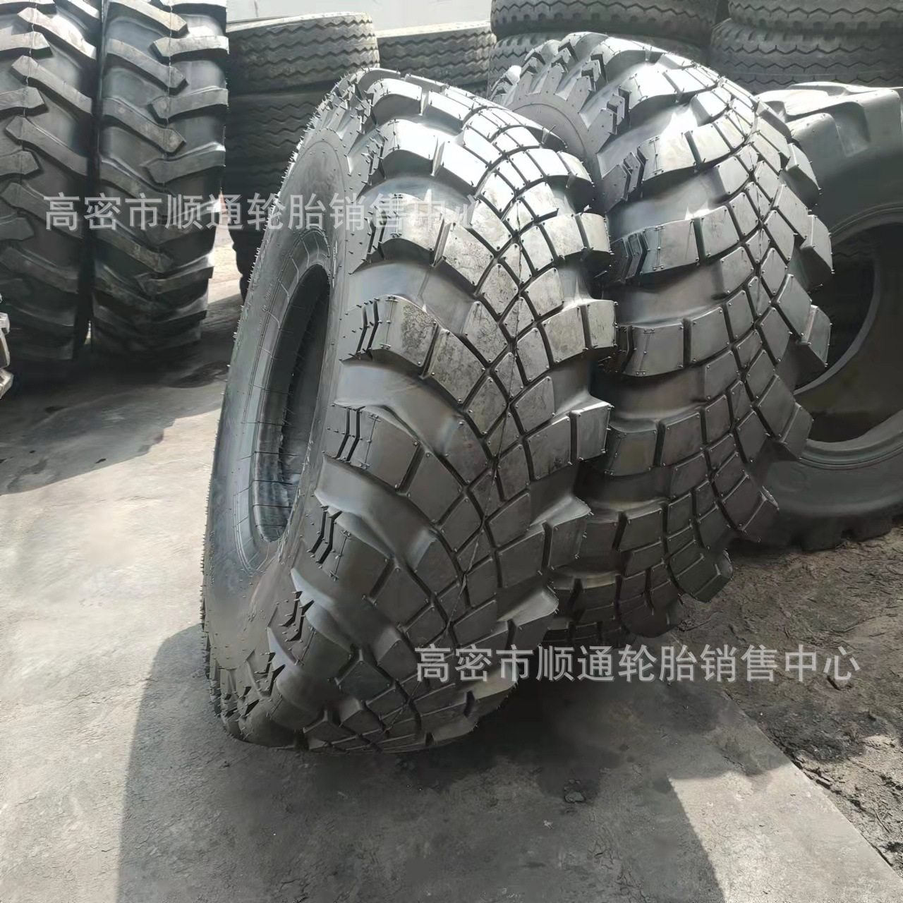 现货轮胎425/85R21卡车越野车轮胎425/85R21 15.5-20 12.5-20