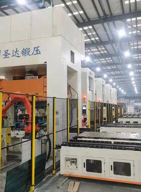 徐州圣达5000t起重机车轮热模锻定制汽车轮毂自由锻成型生产线