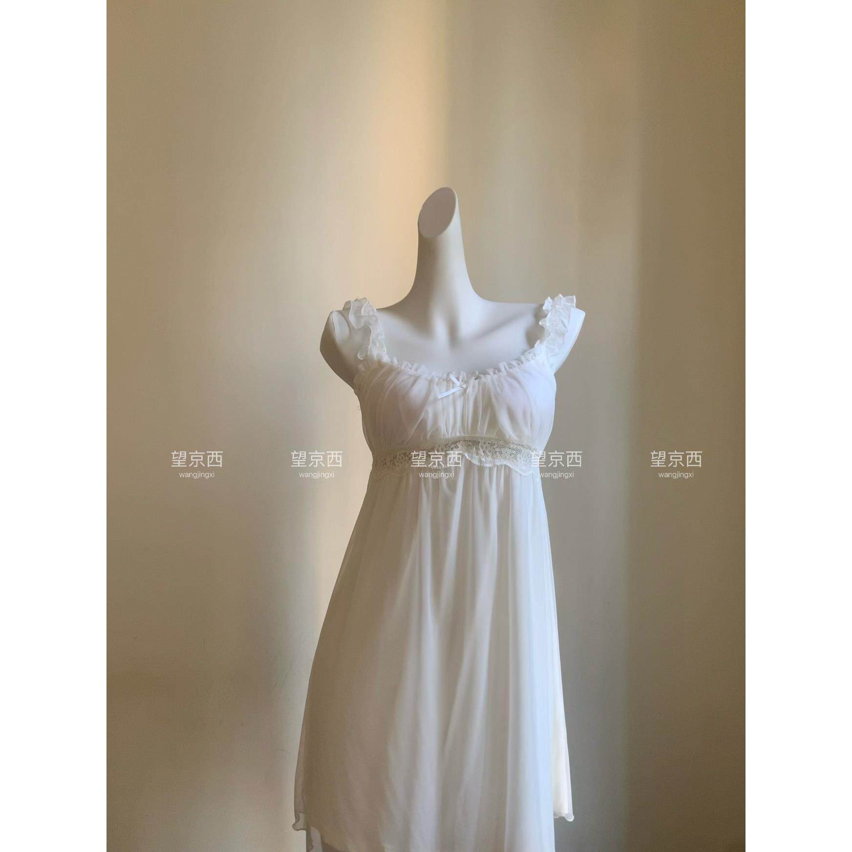 宫廷风蕾丝美抱婴袋胸垫吊带睡裙收腰显瘦连身睡裙莫代尔内层