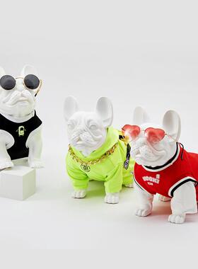 创意斗牛犬狗摆件客厅家装饰品狗服装橱窗展示模特摄影拍照道具