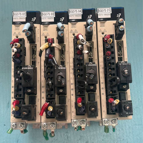 成色漂亮200w安川驱动器SGD7S-1R6A20A实物拍摄议价