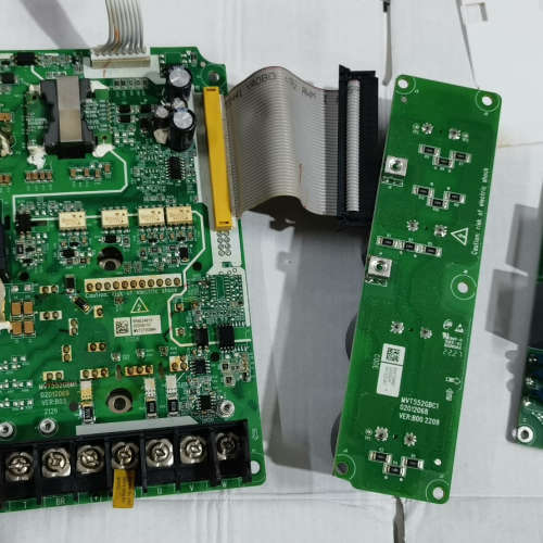 汇川MD500变频器3.7KW驱动板电容板，拆机成色如图实物议价