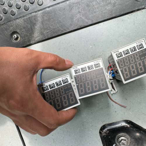 浙江上南温控器Sinny型号TCE5-S S0T-2拆机包好议价