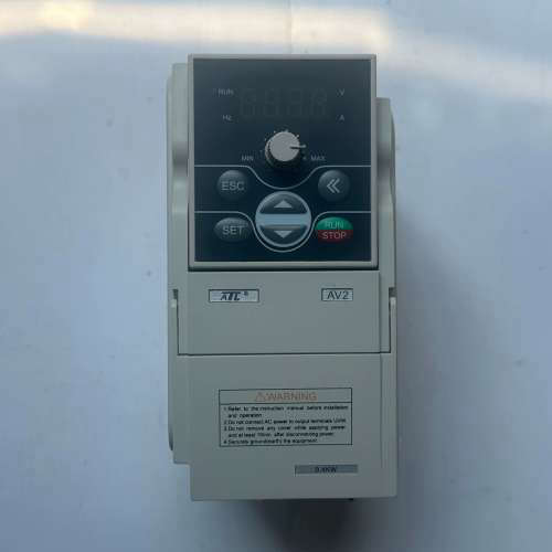 四方变频器AV2-2S0004，0.4KW，拆机现货，实物拍议价
