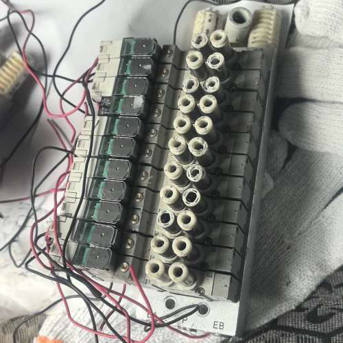 CKD电磁阀4JA119，拆机配件，成色如图议价