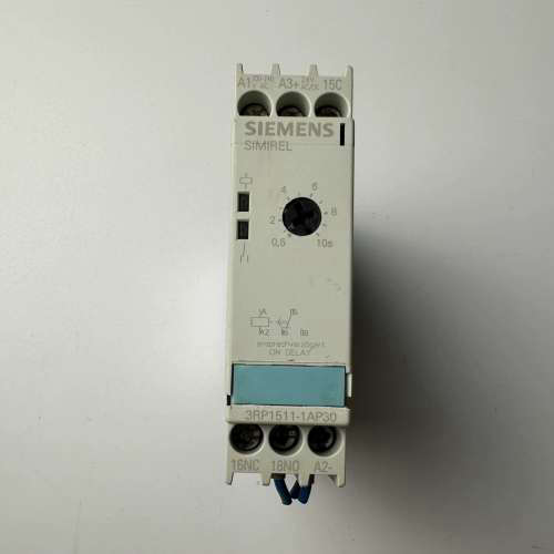 SlEMENS西门子时间继电器3RP1511-1AP30，拆议价
