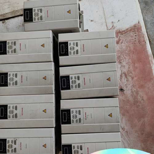 出GTAKE吉泰科变频器，白色外观，型号为GK800-4T5议价