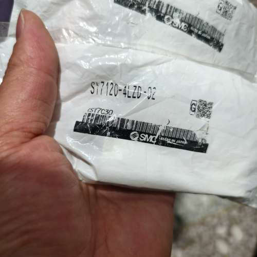 SMC电磁阀SY5120-4LZD-01一个，SY7120-议价