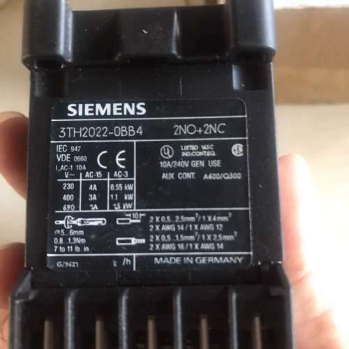 西门子继电器 3TH2022-0BB4 未使用过的外包装不大议价