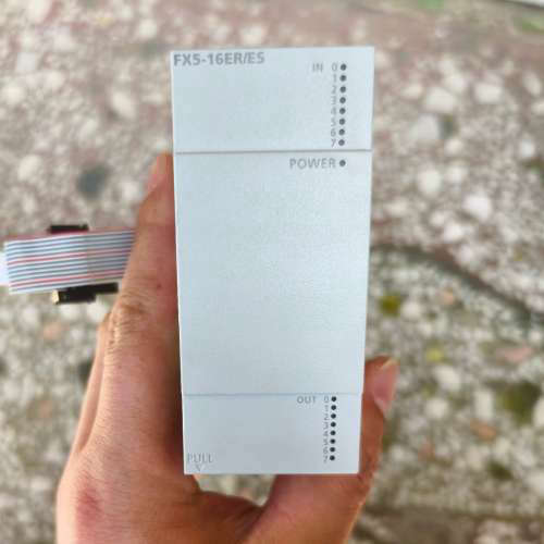 三菱PLC扩展模块FX5-16ER/ES ，实物拍摄成色漂亮议价