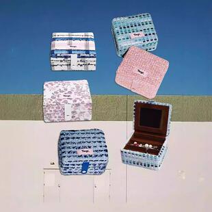 Tagi首饰盒提花双层可携式旅行戒指耳针耳环项炼防氧化收纳盒箱礼