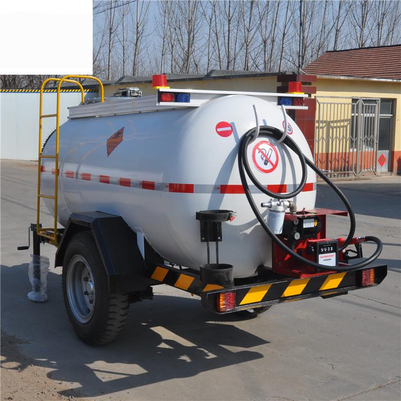 1.6油罐拖车水罐拖车柴油罐拖车水罐拖车园林洒水拖车