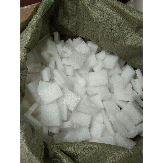 包邮 EPE圆柱形轻质打包装材料泡沫块珍珠棉填充物圆柱型颗粒碎料
