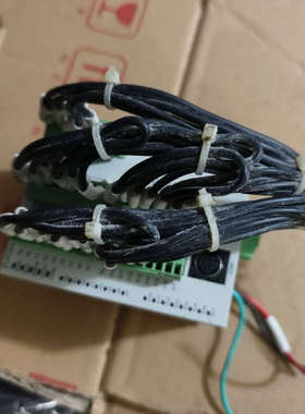 台达模块一组，型号：DVP28SS211R/DVP08SN1议价