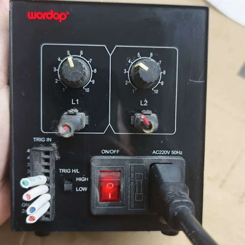 PS2C-3624-2  沃德普二路光源控制器，带电源线，原议价