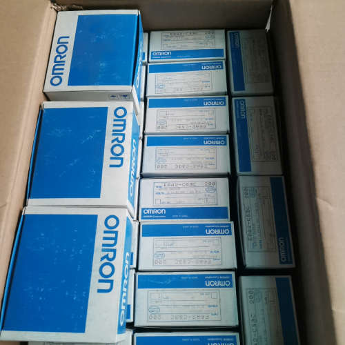 库存编码器E6A2-CS3C脉冲200P/R，议价