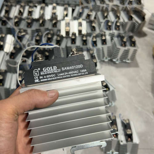 议价固特固态sam40120d，，带散热铝座，120a，铝