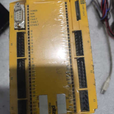 皮尔兹安全继电器一个，型号： 773100 PNOZm1p议价
