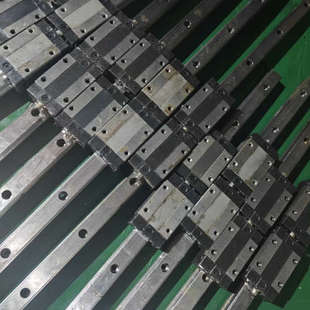 c甲6:台湾CSK-LMG15T直线导轨,导轨十双滑块=20议价