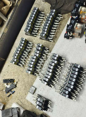 美国快达CRYDOM固态继电器64个，型号：ED24D5议价