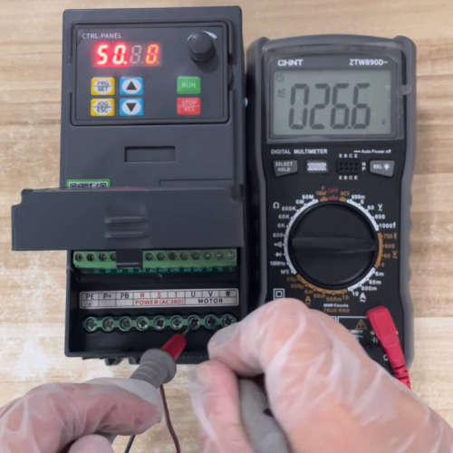 鑫盛达1.5G3变频器，1.5KWG3/2.2KWP3，三相议价