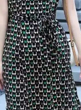 新款夏季连衣裙软缎中长款洋气时尚z宽松直筒遮肚遮胯显瘦LX23006