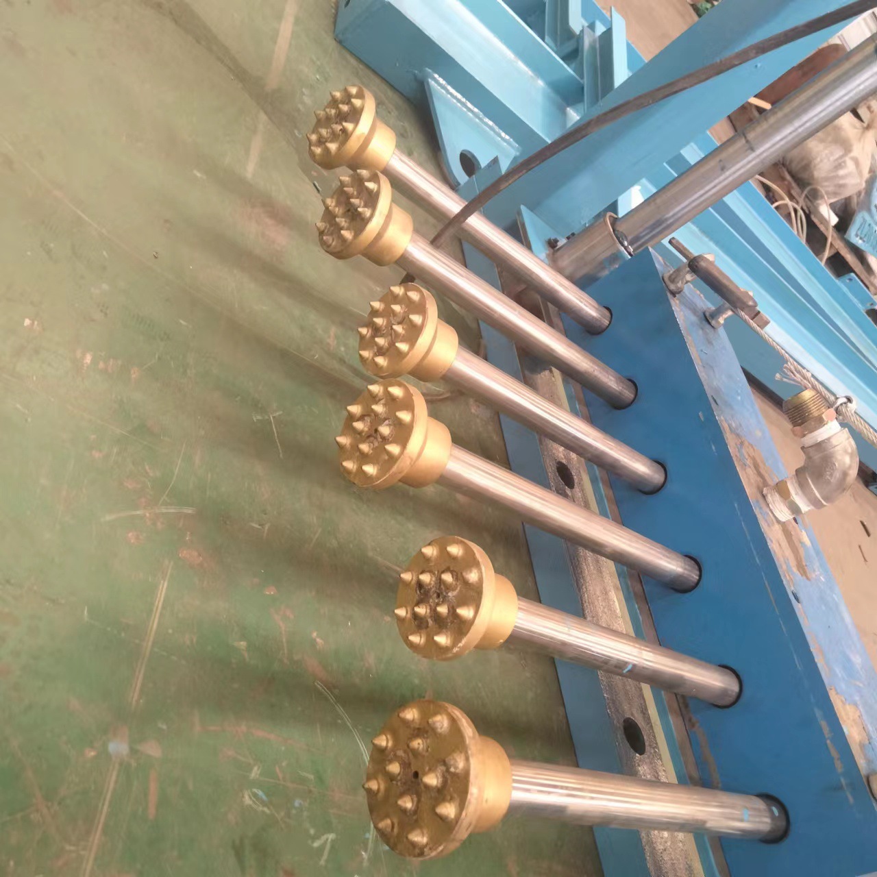 6头加长杆子机械式凿毛机 混凝土剔凿机 梁板打毛机