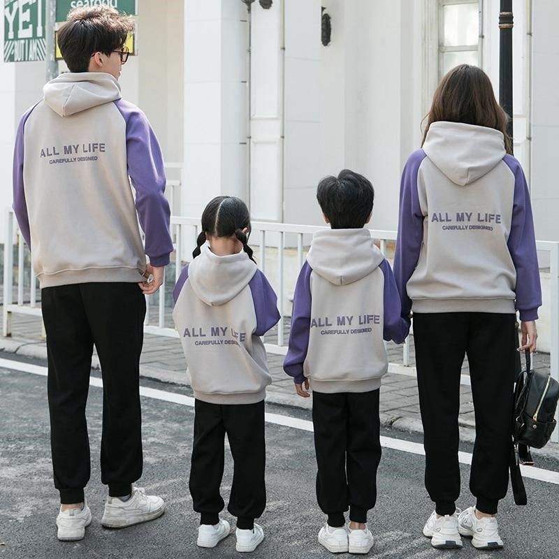 网红亲子装运动卫衣2024新款一家三四口母子母女连帽加绒刺绣印花