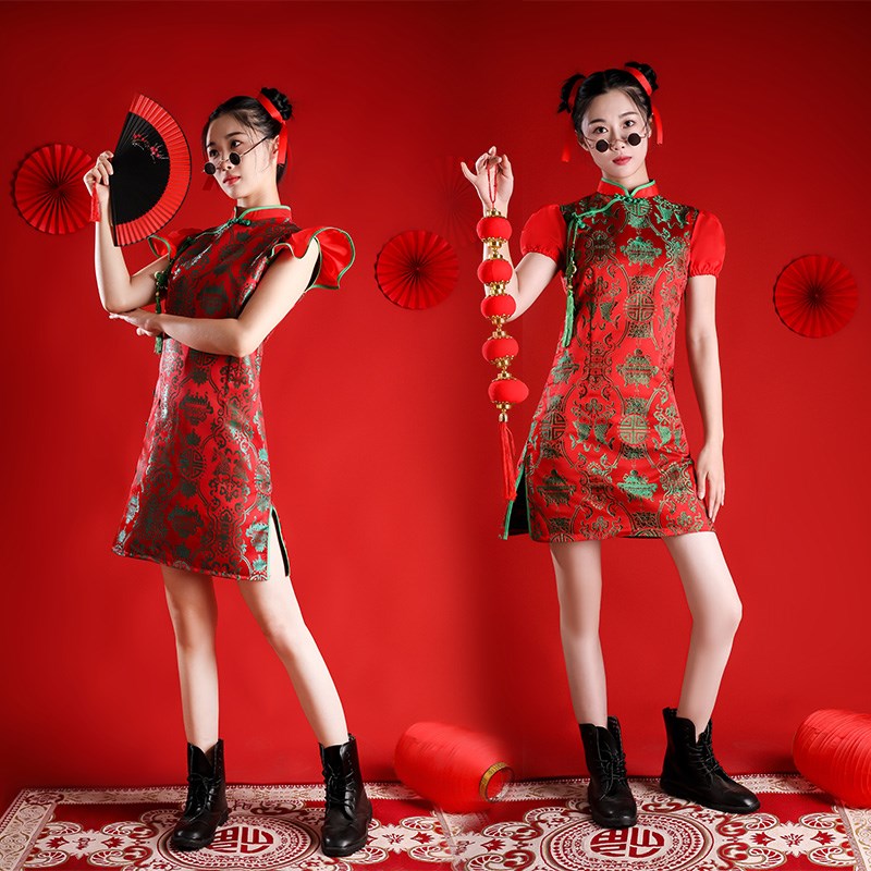 红色旗袍元旦年轻款改良伴娘迎亲服饰表演服国潮新年拜年喜庆演出