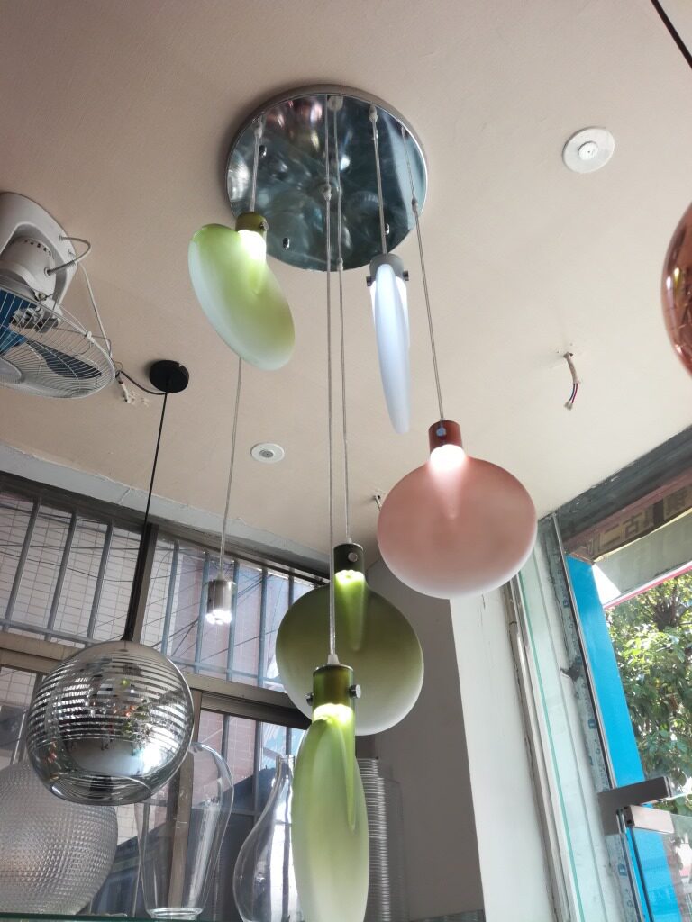 吊灯具灯饰台灯跨境电商供货小鸟餐厅亚克力客厅卧室办公室灯具