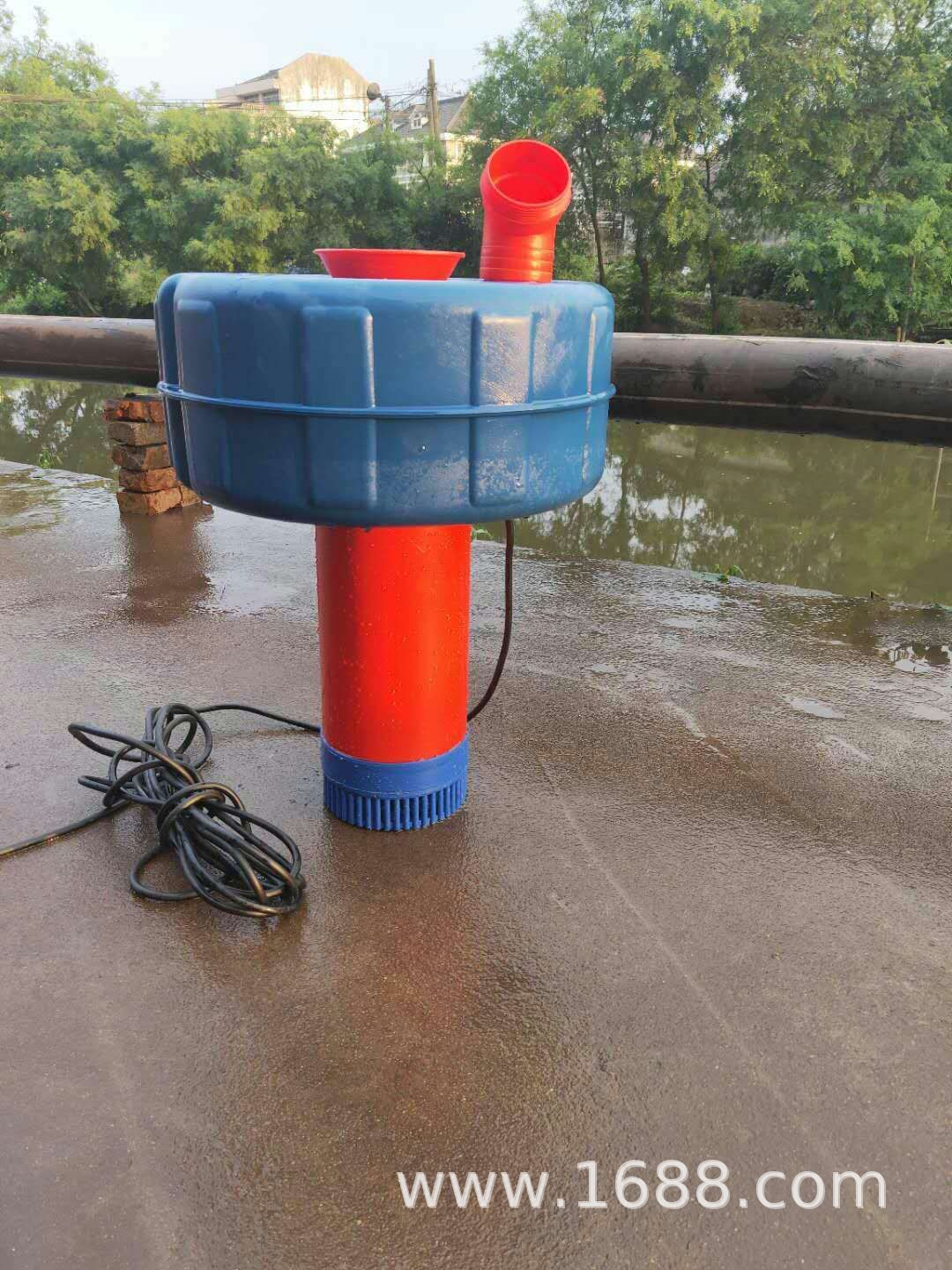 单三相380V220V1.5KW2.2KW浮水泵 1500W2200W养鱼龙虾增氧机