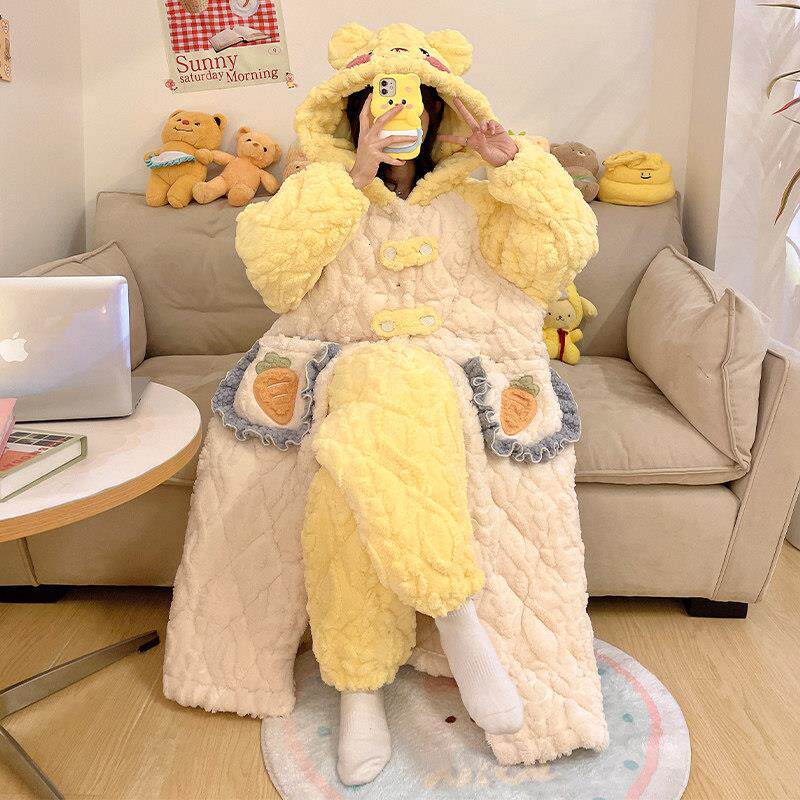 冬季珊瑚绒三层夹棉睡袍女款加绒加厚可爱连帽浴袍睡衣家居服套装