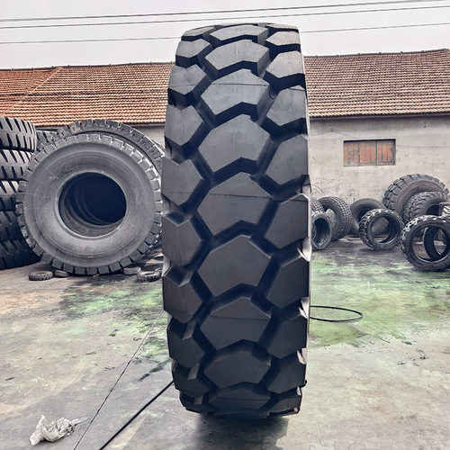 2700R49轮胎  全新正品耐磨巨型矿山宽体自卸车工程钢丝轮胎