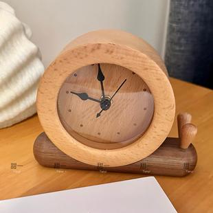 甜一创意榉木静音时钟家用卧室床头钟蜗牛造型桌面座钟实木闹钟