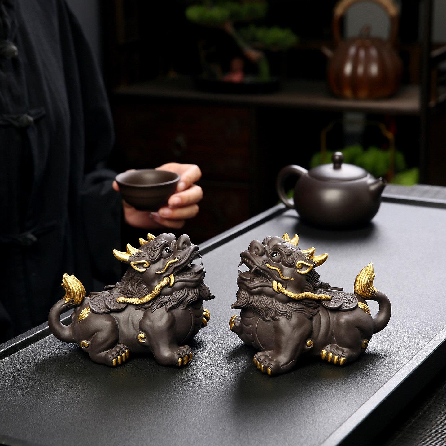 紫砂貔貅茶宠摆件精品可养茶玩茶具配件创意瑞兽轻奢桌面装饰摆饰
