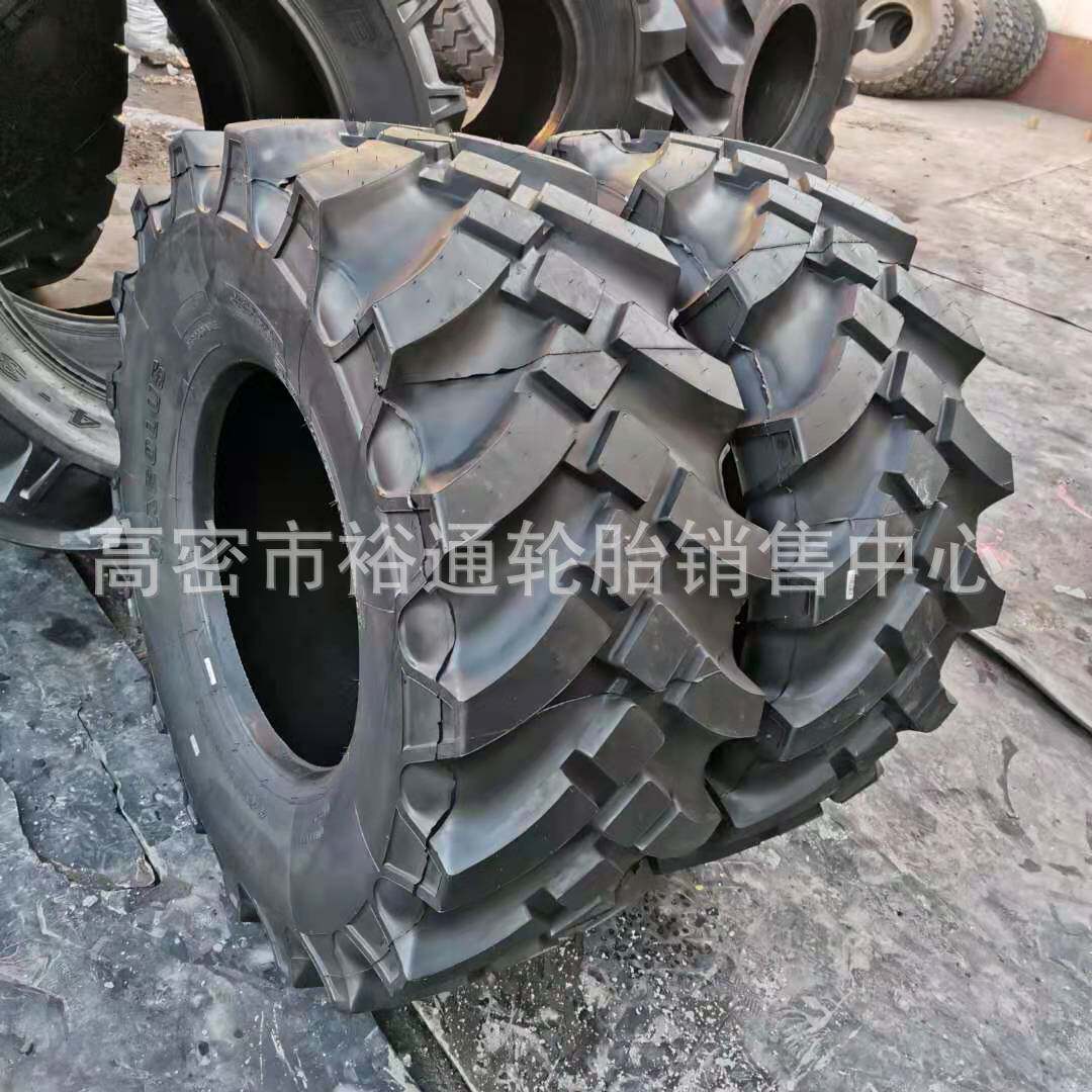 越野花纹沙漠运输车轮胎18R22.5修井机轮胎445/65R22.518-22.5