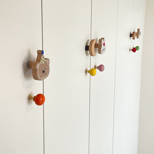 小熊柜门拉手儿童房装饰布置抽屉免打孔手柄可爱多巴胺衣柜门把手