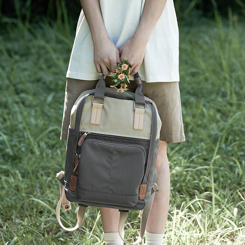 大学生简约双肩包女高级感大容量户外出行旅游揹包男2023新款书包,箱包皮具/热销女包/男包,双肩背包,淘宝优惠券,粉丝福利购,淘宝优惠卷