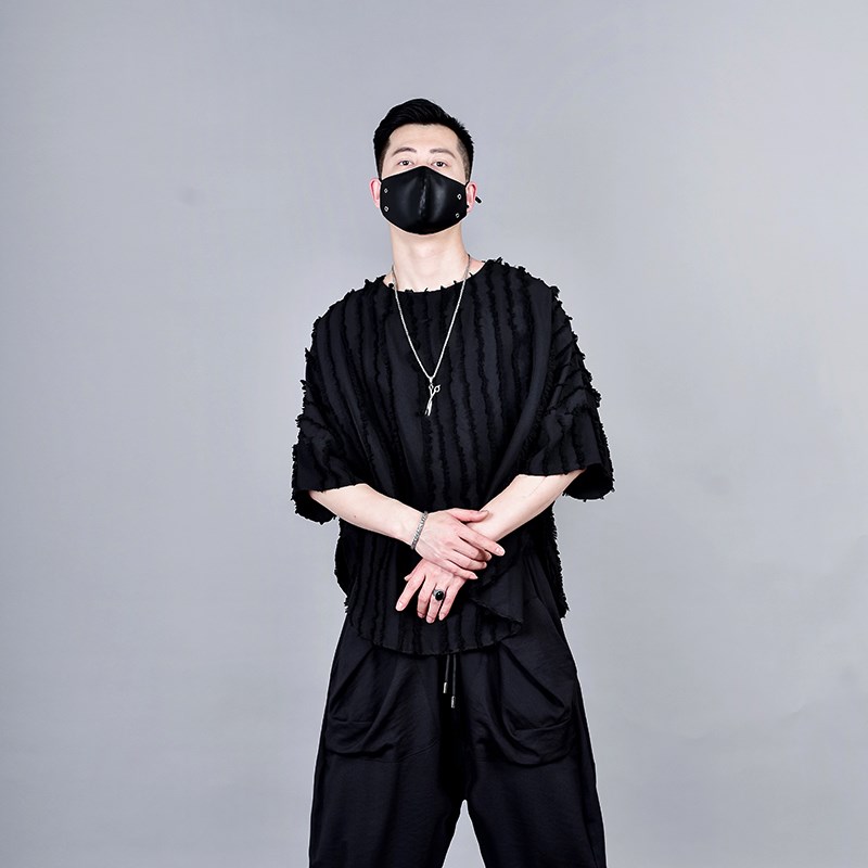 夏季暗黑小众设计毛边圆领五分袖T恤男发型师时尚帅气短袖上衣潮