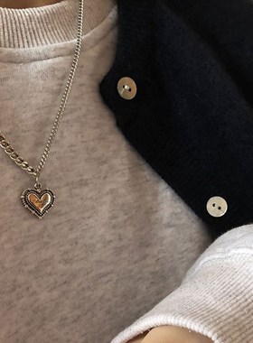 轻奢小众复古字母爱心项链女2022年新款百搭毛衣链小众设计高级感