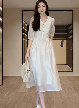 高级感气质dV领白色连衣裙女夏季2025新款收腰显瘦温柔风雪纺裙子