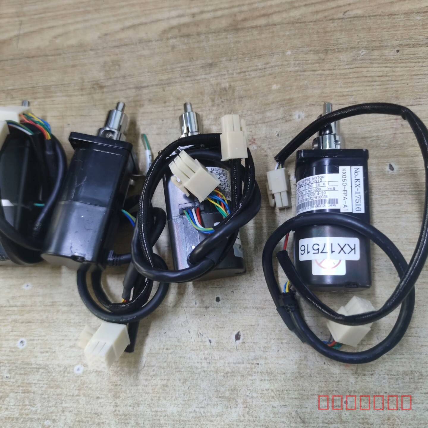 议价拆机安川伺服电机  50W维修