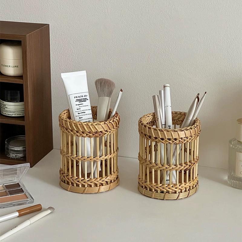 在创意藤化妆刷存储盒笔架桌面杂物竹篮筷子勺子存储盒篮子