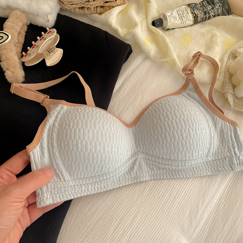 日系简约学生内衣女薄款小胸聚拢上托无钢圈O防下垂不空杯甜美文
