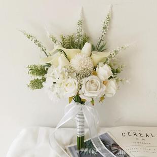 韩版 新娘结婚领证婚纱照拍摄 白色马蹄莲郁金香玫瑰彷真手捧花束