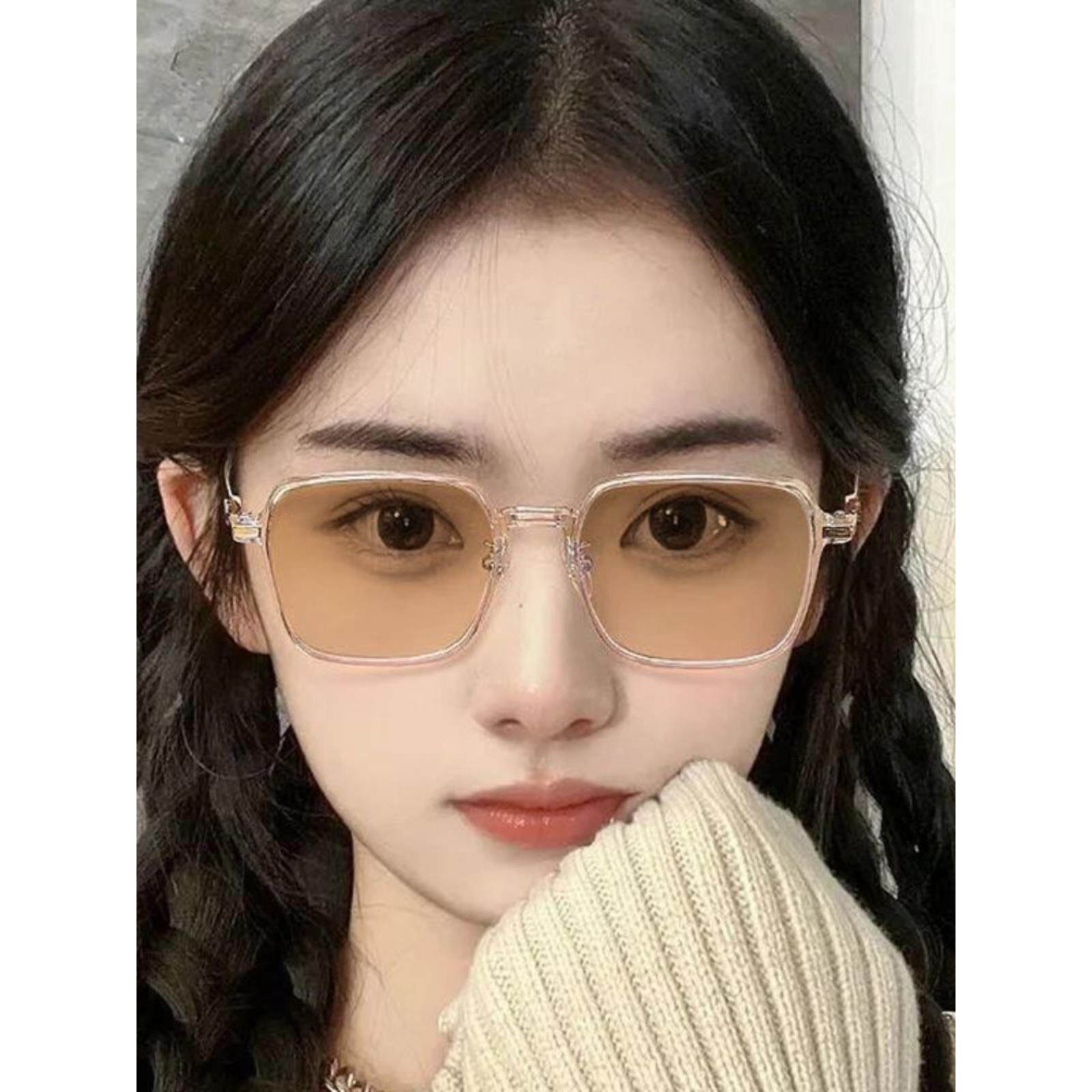 变色近视眼镜女超轻潮冷茶色透明框ins高颜值大框显瘦素颜平光镜